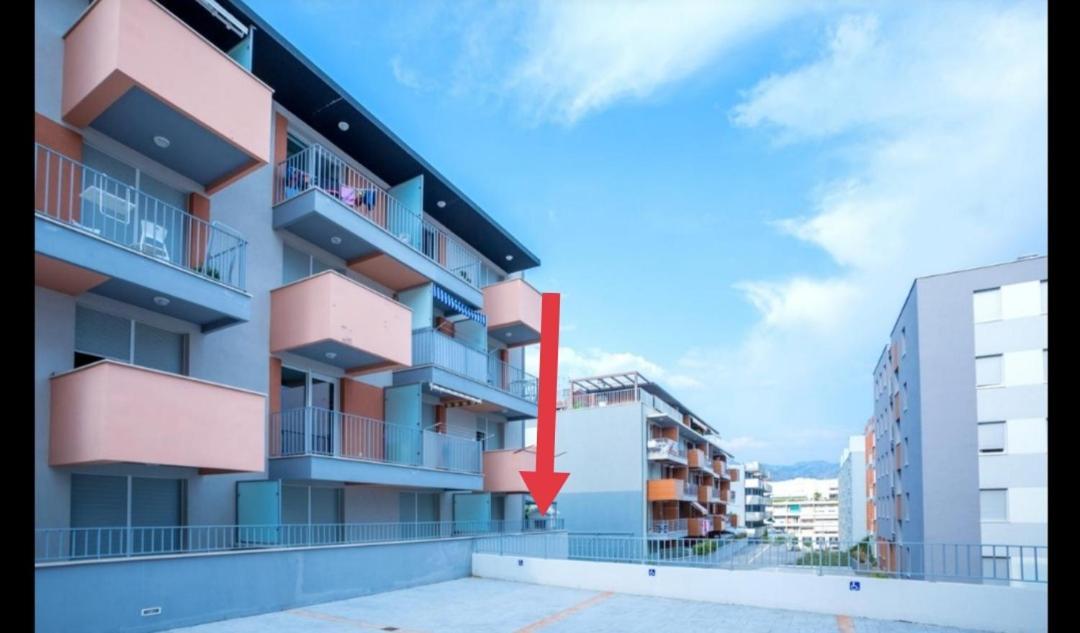 Studio Teuta - Private Parking Split Exterior photo
